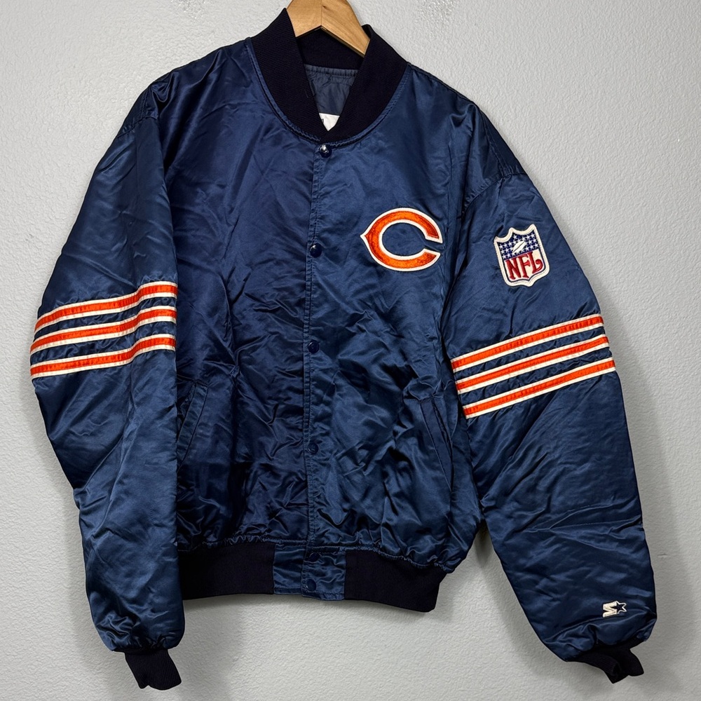 Vintage STARTER Chicago Bears Satin Bomber Jacket